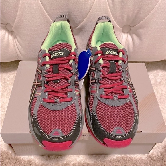 SOLD!!    ASICS Girls/Women’s Gel-Venture 5 Running Sneaker - Picture 2 of 11